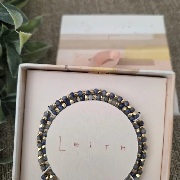 Leith Gold and Navy Beaded Bracelet - Picture 4 of 5